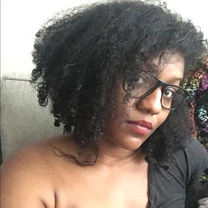 Meet your Posher, April